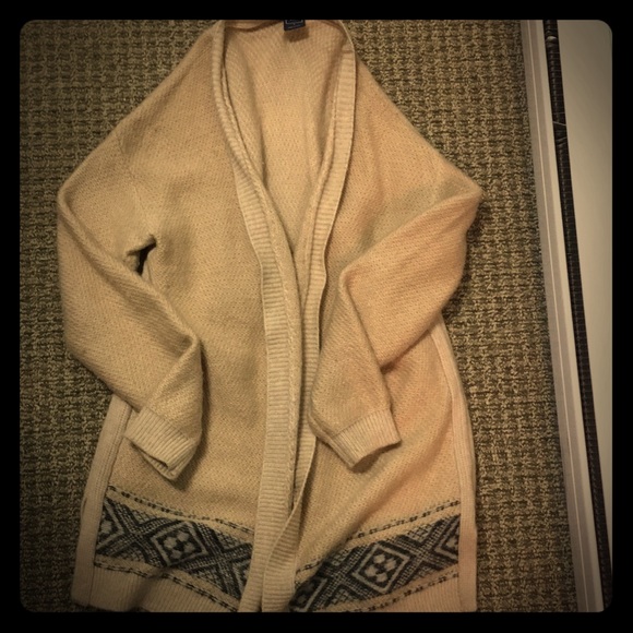 Patterned Gap  cardigan - Picture 1 of 3